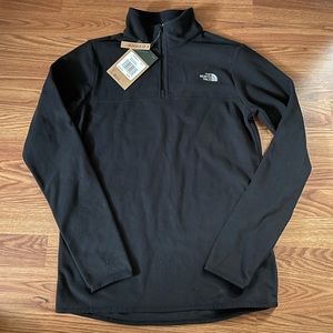 NWT Women’s The North Face Fleece 1/4 zip Small